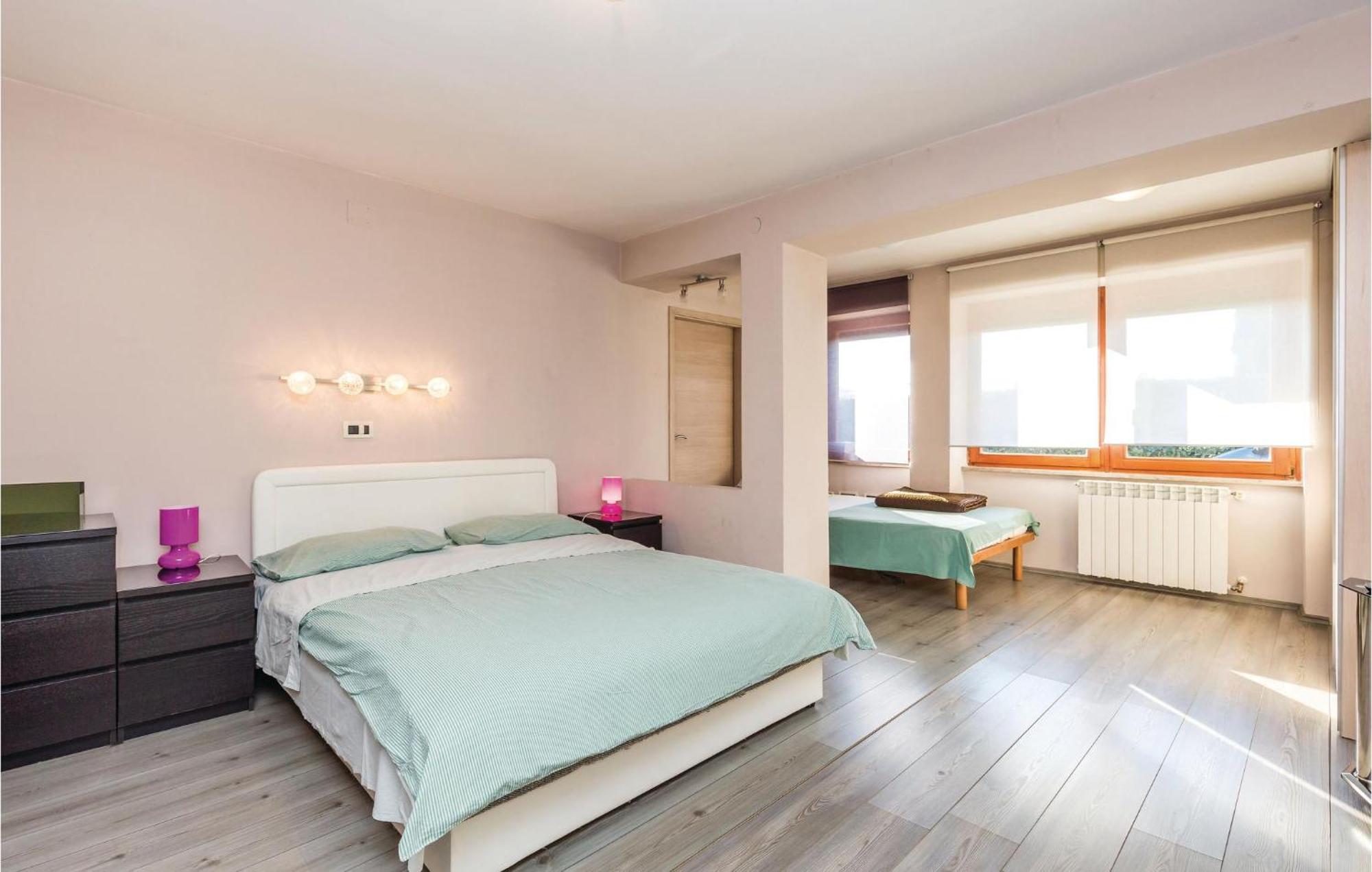 Stunning Apartment In Rijeka With 1 Bedrooms And Wifi Luaran gambar
