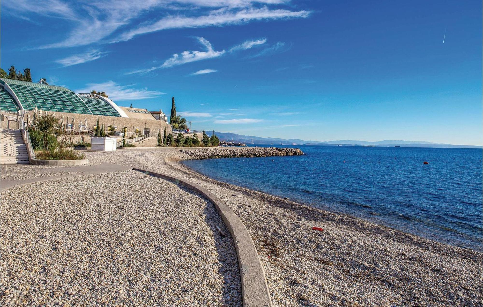 Stunning Apartment In Rijeka With 1 Bedrooms And Wifi Luaran gambar