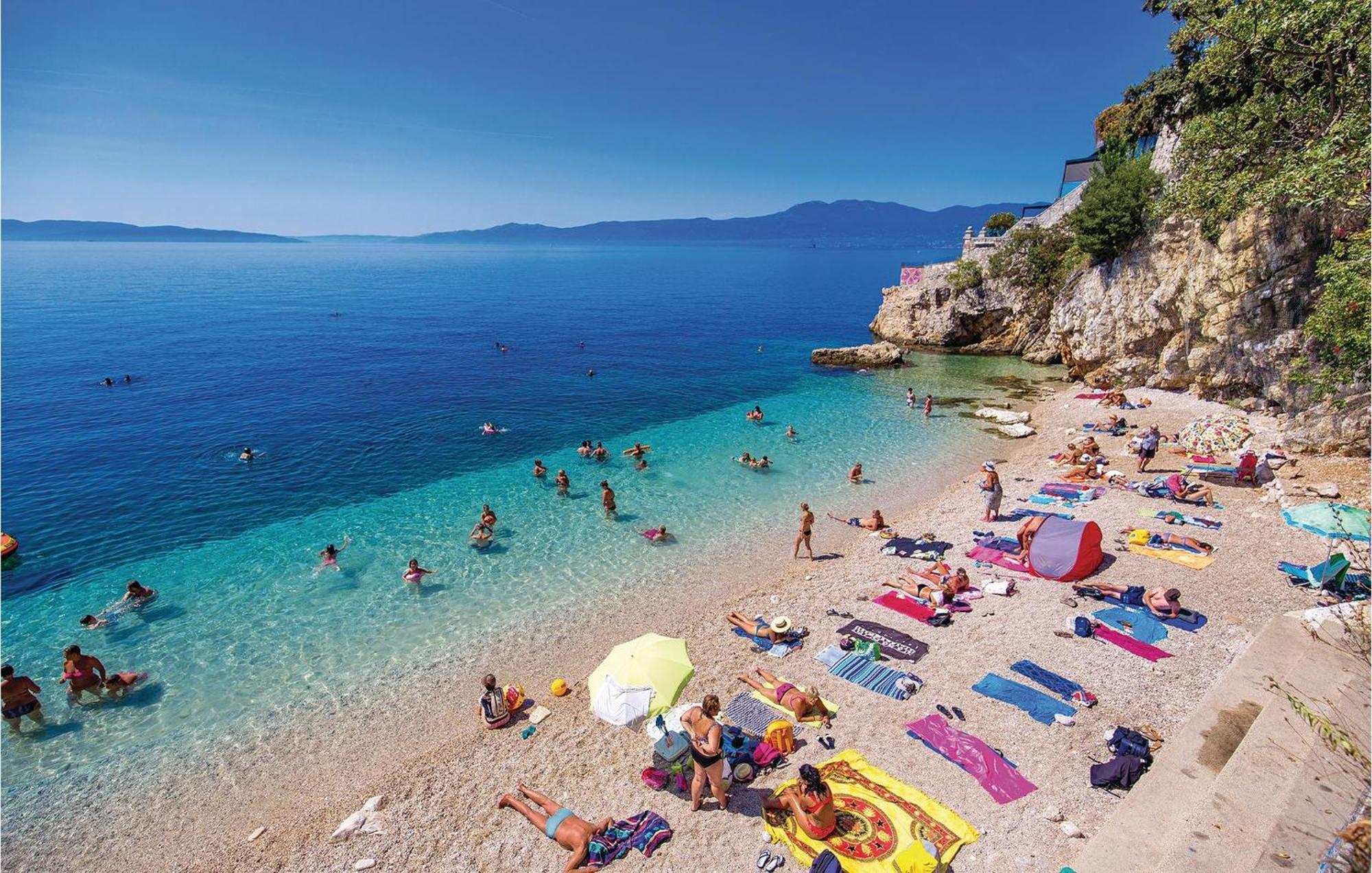 Stunning Apartment In Rijeka With 1 Bedrooms And Wifi Luaran gambar